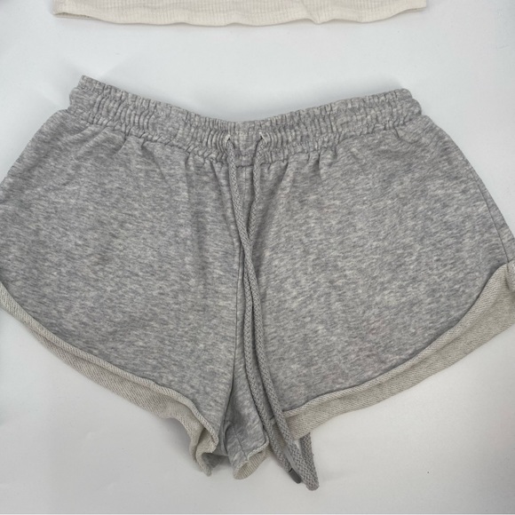 Garage Bundle - Tank Tops - Short Sleeve Tees - Short Shorts - Size XL - Picture 4 of 11